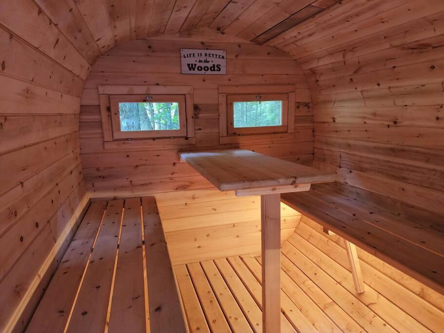 Dingle Run Lodge At Sir Sam'S Haliburton Zewnętrze zdjęcie
